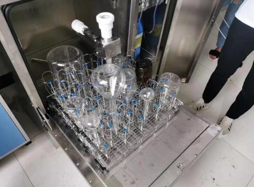 實(shí)驗(yàn)室洗瓶機(jī)選購(gòu)疑問(wèn)：實(shí)驗(yàn)室全自動(dòng)洗瓶機(jī)如何選?